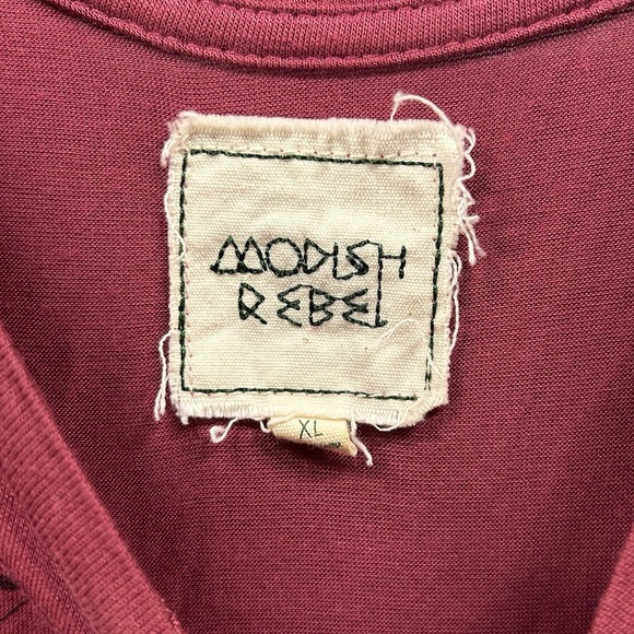 Buckle Modish Rebel Shirt Size Large Zodiac Flowy Boho‎ Spiritual Layers Maroon - Picture 3 of 4